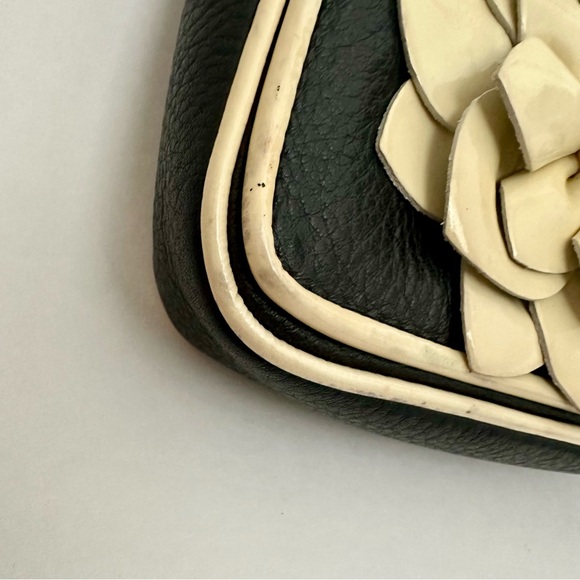 Vintage Brighton Leather Mini Stitched Flower Adjustable Crossbody Purse - Picture 5 of 16